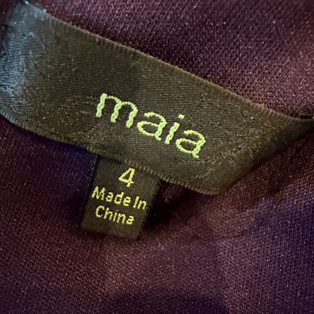 Chic Sleeveless Ruffle Hem Dress in Deep Purple - Picture 2 of 10